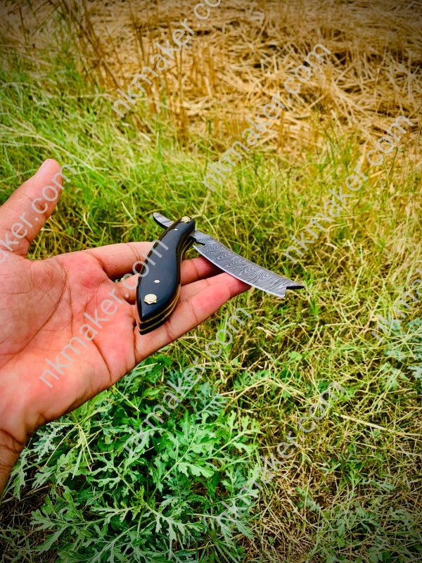 Custom Handmade Damascus Straight Razor - Image 8