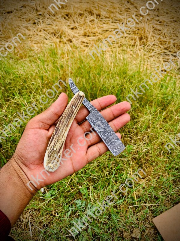 Razor - Image 2