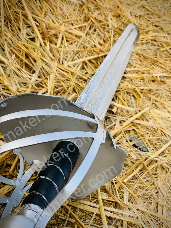 A FINE AND RARE ENGLiSH BROADSWORD C.1640 - Image 3