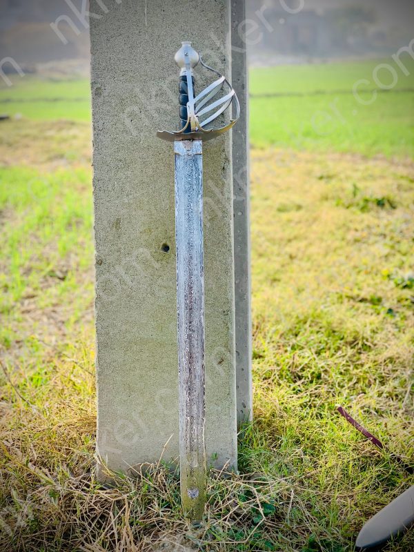 A FINE AND RARE ENGLiSH BROADSWORD C.1640 - Image 7